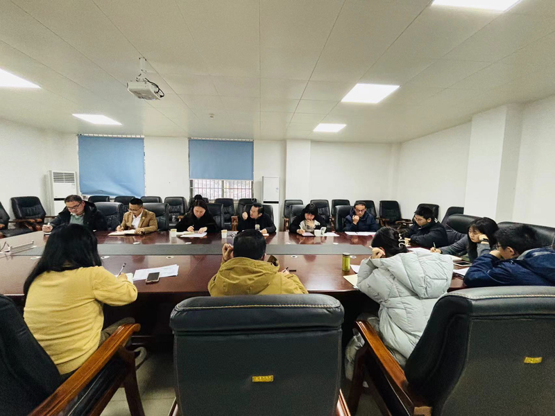 1739938416758086452.jpg b821c708751380e4cce0b0f20f10841.jpg