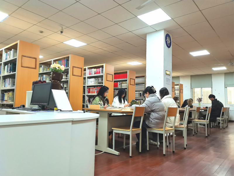 1735268187014064697.jpg 五楼书室.jpg