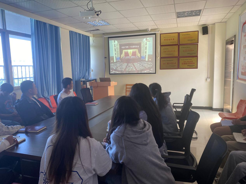 1668224007937077776.png 图片2.png